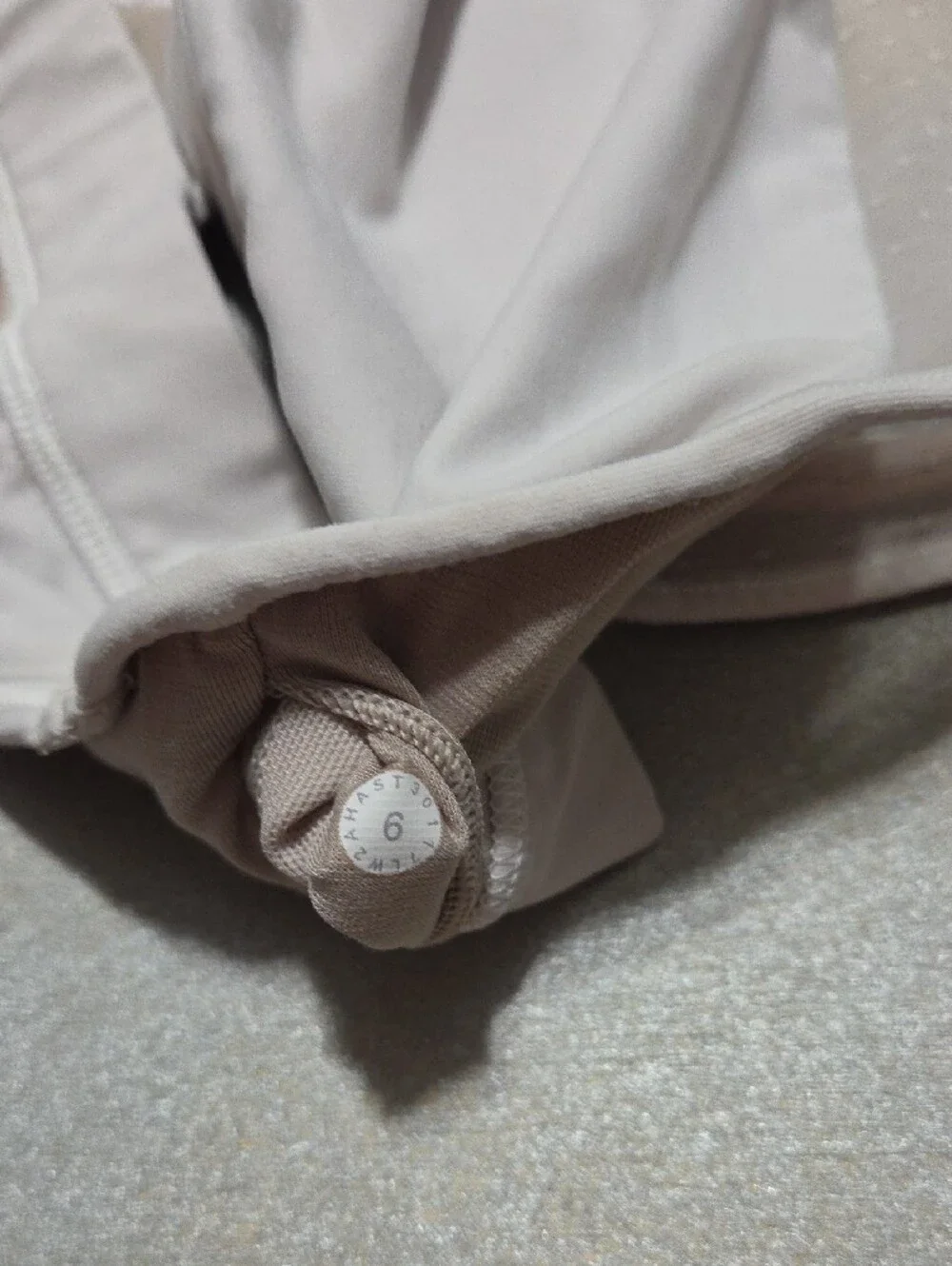 lululemon athletica Light Beige Mesh Racerback Sports Bra size 6
